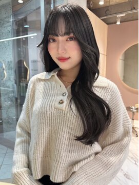 グロー 大宮(GLROW) 韓国くびれヘア　レイヤーカット　顔まわり　ブルーブラック