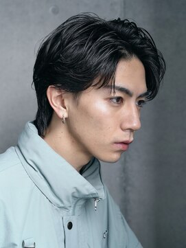 レタッチバイフィフス(RETOUCH by fifth) センターパートカルマヘアニュアンスパーマ韓国シャドウパーマ