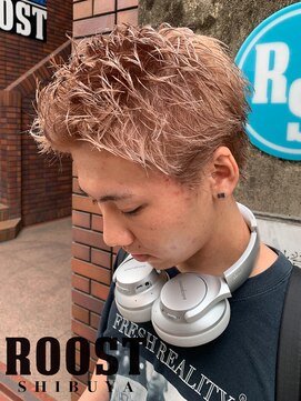ルースト 渋谷店(ROOST) スパイキーショート×ピンクベージュ