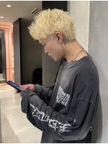 オフホワイト 大阪店(Off-White)&nbsp;スパイキーショートメンズ抜きっぱなしブロンド