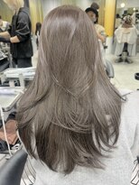 シティ(CITY) ロングレイヤーカット×ラベンダーグレージュカラー【CHICA】