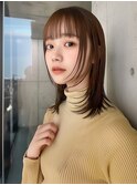 レイヤーカット　顔周りレイヤー　ベージュブラウン　20代30代