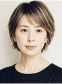 耳かけショートカットハイライトカラーショートウルフ白髪染め