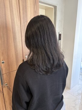 ガリカ 博多(Gallica) <ゲスト>ミディアムレイヤーにダークグレー/暗髪カラー