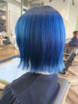 ルータス(loutus) ブルーボブヘア
