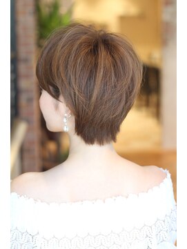 ビューイースト 亀戸 錦糸町(VIEW EAST) 横顔美人！ショート・ボブヘアスタイルはサイドシルエットが大切