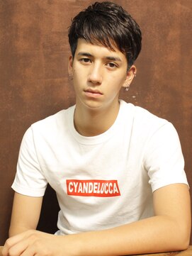 シアンデルカ(CYANDELUCCA) 大人の爽やかショート