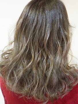 エアリー ヘアーデザイン(airly hair design) [airly]ベージュのグラデーション