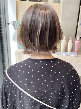 ナナローネス(nana loness) レイヤーボブ　くびれボブ　脱ショート