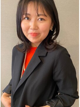 アミナ(AmiNA) くびれヘア × 暗髪