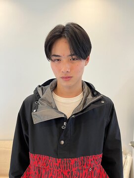 ナンバー リコ 名駅 ジャム 名古屋(N° rico JAM) センターパート　メンズカジュアル　こなれヘア