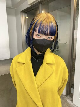 レコ(LECO) ベージュ×ネイビーブルーのコントラストボブ