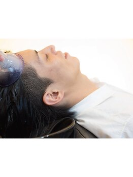 頭皮環境を整えハリコシある”うる艶美髪”へ♪髪のお悩みに合わせたヘッドスパで美をサポートいたします◎