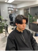 【INTRO./渋谷】センターパートマッシュ黒髪刈り上げブロック