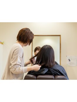 【新潟◆白髪染め 3000円～でコスパ◎】うるつやデトックスカラーで髪のストレスを除去！