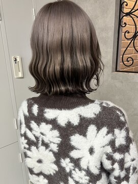 ルノン フィージュ(LUNON fieju) ミルクティー×ダークグレージュ　アンブレラカラー/ブリーチ