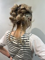 ヘアーアンドメイク ビス(HAIR&MAKE bis) 飾りなしでも可愛い◎リボンガーリーアレンジ☆【多田華歌】