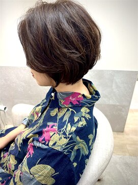 トゥーリ 長崎浜口店(tuuli) 大人ショートボブ