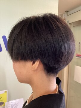 ウエーブ ハンサムショート