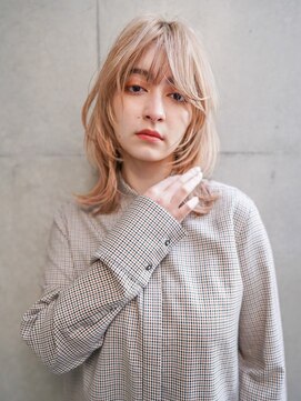 ギークス(GEEKS) 【GEEKS渋谷】ミルクティーベージュ/冬カラー/ウルフカット/小顔