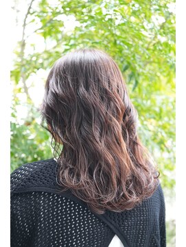 チェロ(CHERO) ★美髪ミディアムヘア＃モテ髪＃抜け感＃韓国巻き＃ヨシンモリ