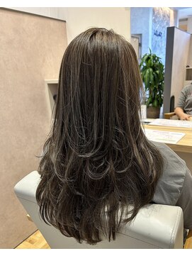 プラスエリマ 四日市(Plus Elima) グレージュ