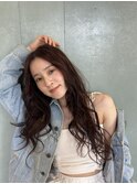 柔らかさ×抜け感ロング