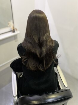 ソルバー(SOLVER)の写真/【お客様との距離感を大切に】ひとりのスタイリストがご入店からお見送りまで、対応させていただきます♪