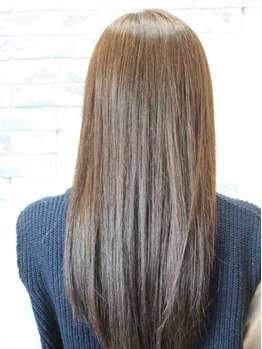 【染めるだけの白髪染め卒業】大人女性の髪のエイジングケア☆ダメージを抑えたカラーが好評でずっと通える