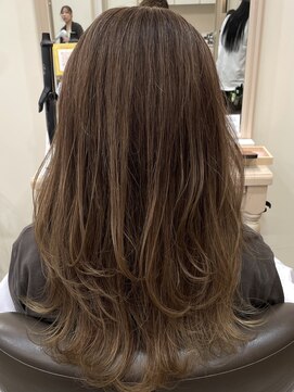 アルターリール(aL ter Rire) 暗めカラー/デザインカラー/フェイスフレーミング/澤瑞絵