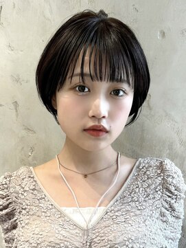 アフロート ルヴア(AFLOAT RUVUA) 「岩田莉奈」地毛風縮毛矯正 ひし形ショートボブ 白髪染め 新宿