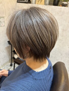 ナチュラルショート前髪ありイメチェン30代40代50代60代ショート