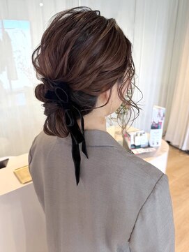 ケファ(Kepa) 下目にまとめたルーズアップ