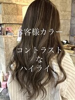 ヴォア(VOA)&nbsp;お客様スタイル バレイヤージュ風ハイライト