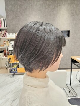 コーゾーギンザ 上野御徒町店(KOZO GINZA) アッシュブラウンカラー大人小顔ショートボブ