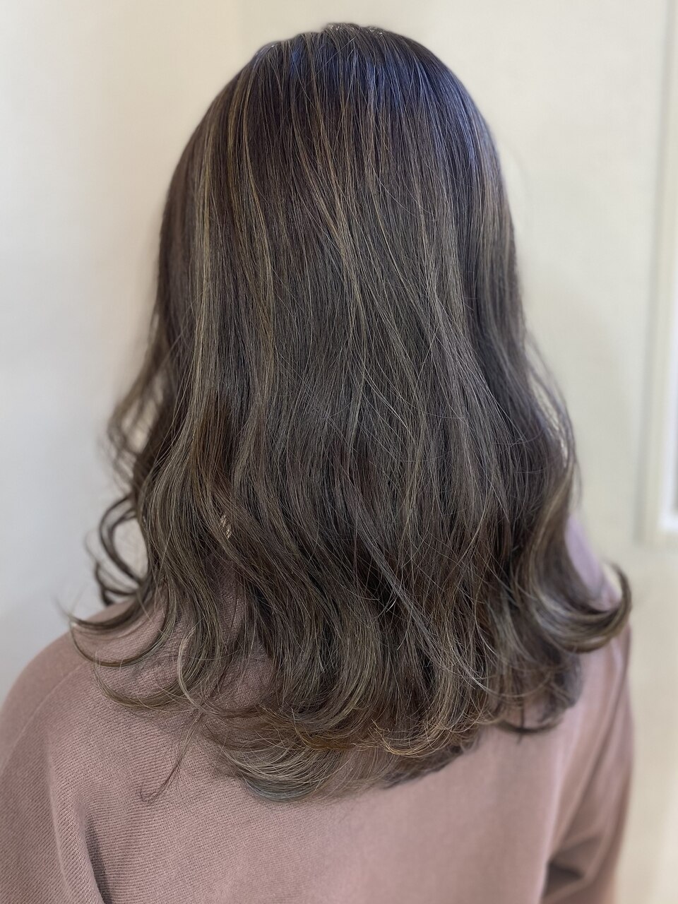 2026年冬】ブラウン メッシュの髪型・ヘアアレンジ｜人気順