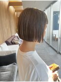 プツッと甘めの平行ボブ/ニュアンスカラー/ことりベージュ