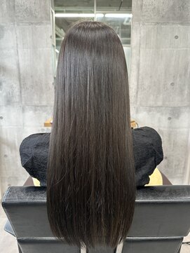 ネウィ 赤羽(newi) 落ち着いたスタイル☆グレーアッシュカラー