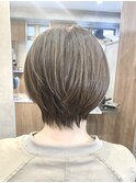ショートボブ
