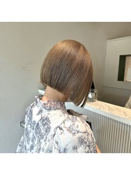 ムーム(Momb) 1ブリーチブラウン