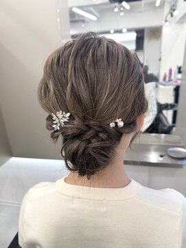 セブンスヘブン(SEVENTH HEAVEN) 上品シニヨン