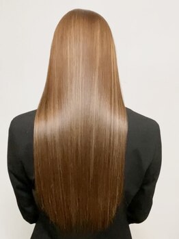 大人髪の髪質改善 SILT【シルト】【4月末NEW OPEN(予定)】の写真/美髪のプロがあなたの髪を美しくする縮毛矯正をご提案◎ダメージを抑えつつ自然な仕上がりに◇