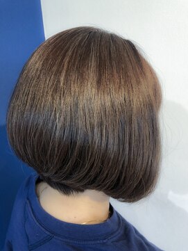 ルッツ カオラ(Ruttu KaoLa) 志木 『コウズマシノブ』ショート♪