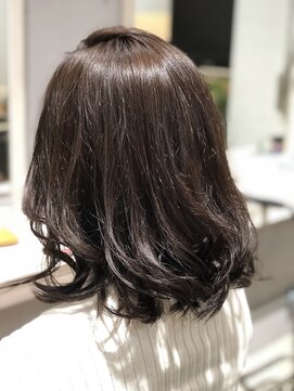 イーラ(era) 毛先ふんわりボブスタイル
