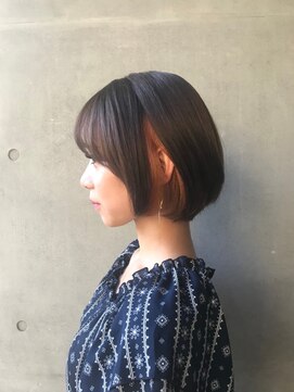 ローグ(Looog) 「Looog*」「前田美月」愛され斜めバング×インナーカラー