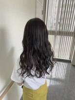 ユッカ 高槻茨木店(YUCCA)&nbsp;【 YUCCA 】大人可愛い20代30代40代ロング/アッシュグレー