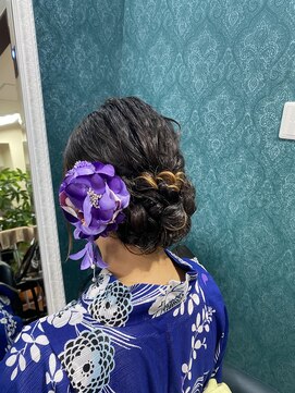 美髪 ヘアサロン(美髪 Hair salon) 下でふわふわヘアアレンジ！