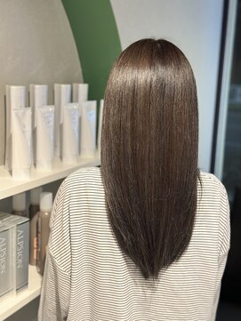 シーオー(CO.) 髪質改善カラーロングスタイル