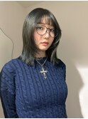 オリーブグレー