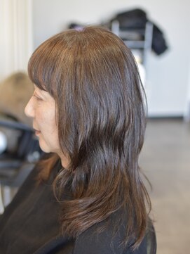 スイ(Sui) 明るい白髪染め&レイヤーカット